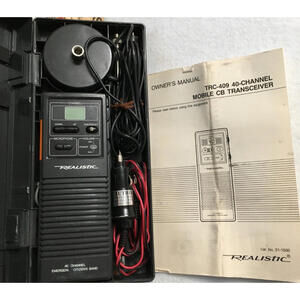 Realistic TRC-409 40- channel mobil cb transceiver w/case and manual